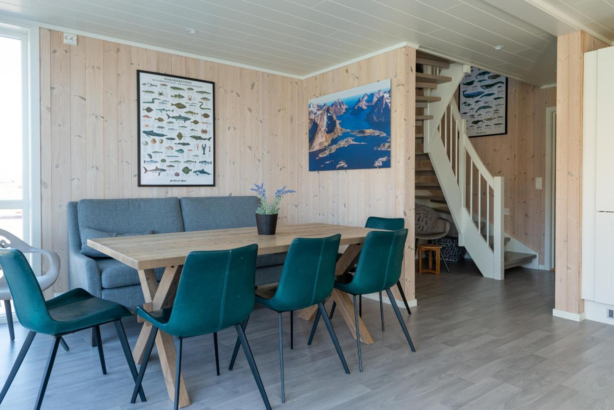 Lofoten Waterfront Luxury Lodge Ballstad Eksteriør billede